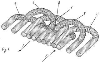 Sistema de reactor de tubos con una gran cantidad de conductos tubulares dispuestos paralelos entre si.