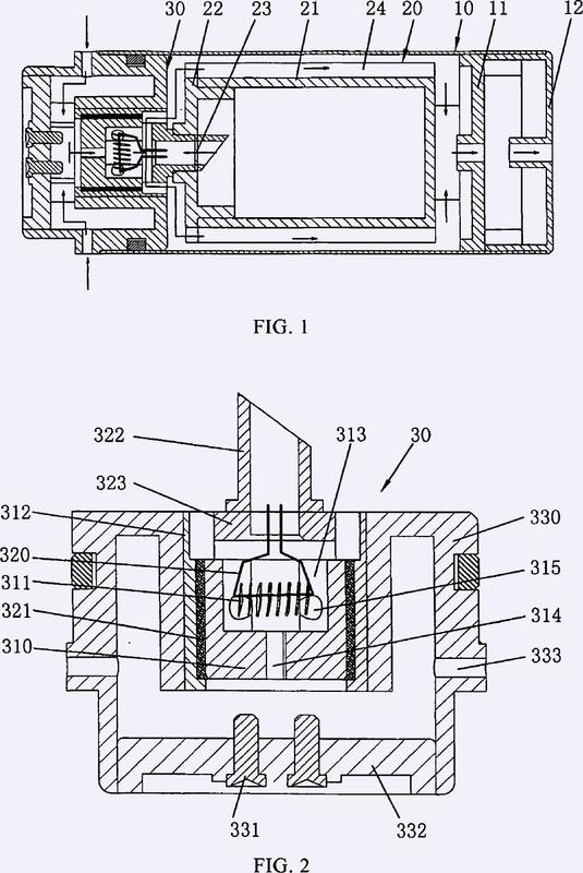 Atomizador portátil de tipo de aspiración oral y método de control del mismo.