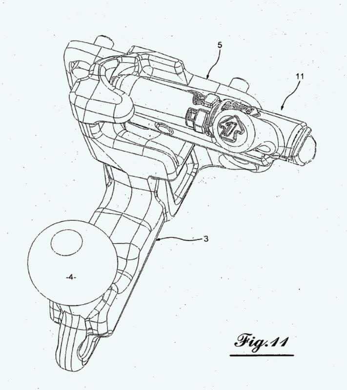 Disposición de enganche para vehículo tractor, que comprende un cuerpo de gancho de recepción de un elemento de enganche de un vehículo remolcado.