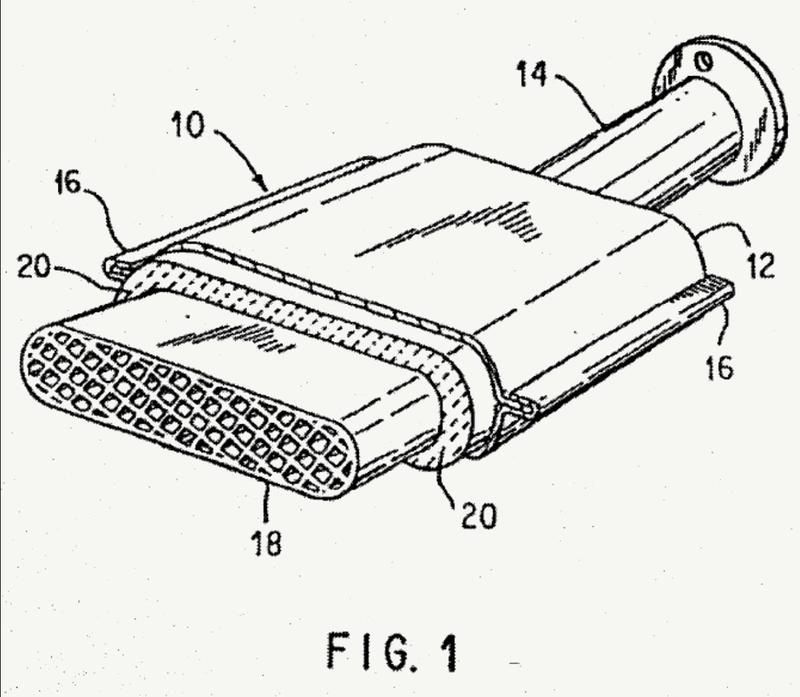 Estera de montaje con protección flexible de bordes y dispositivo de tratamiento de gases de escape con la estera de montaje incorporada.