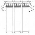 Ilustración 2 de Aparato de purificación de agua que tiene una cubierta superior pivotable.